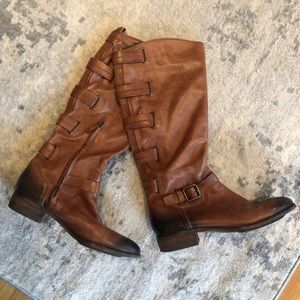 Arturo Chiang Leather Boots